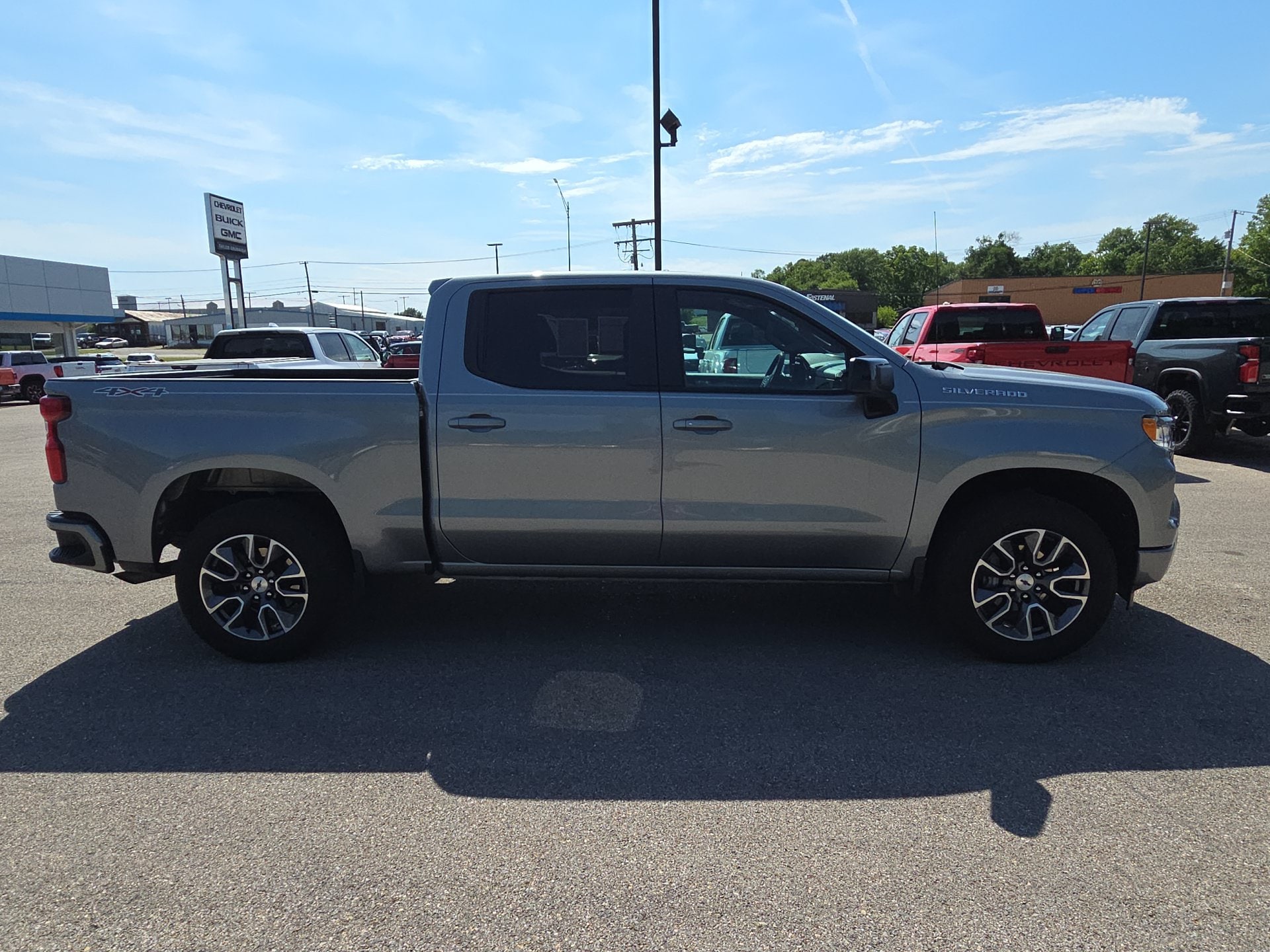 2023 Chevrolet Silverado 1500 RST - Photo 10