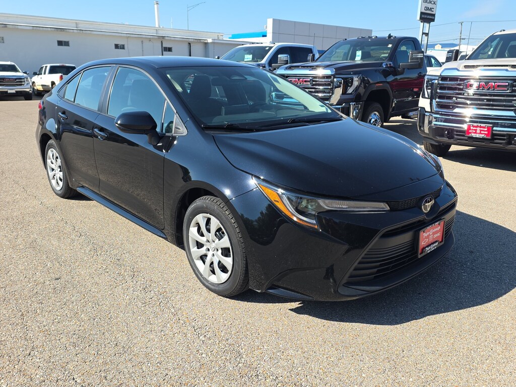 Used 2025 Toyota Corolla LE