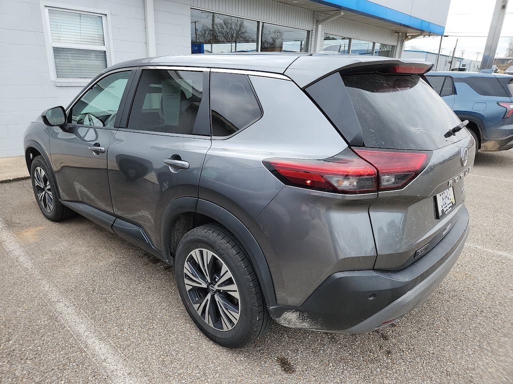 Used 2023 Nissan Rogue SV