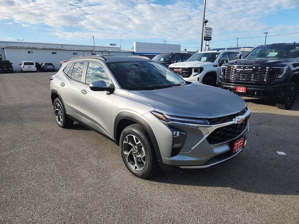 New 2026 Chevrolet Trax LT SUV