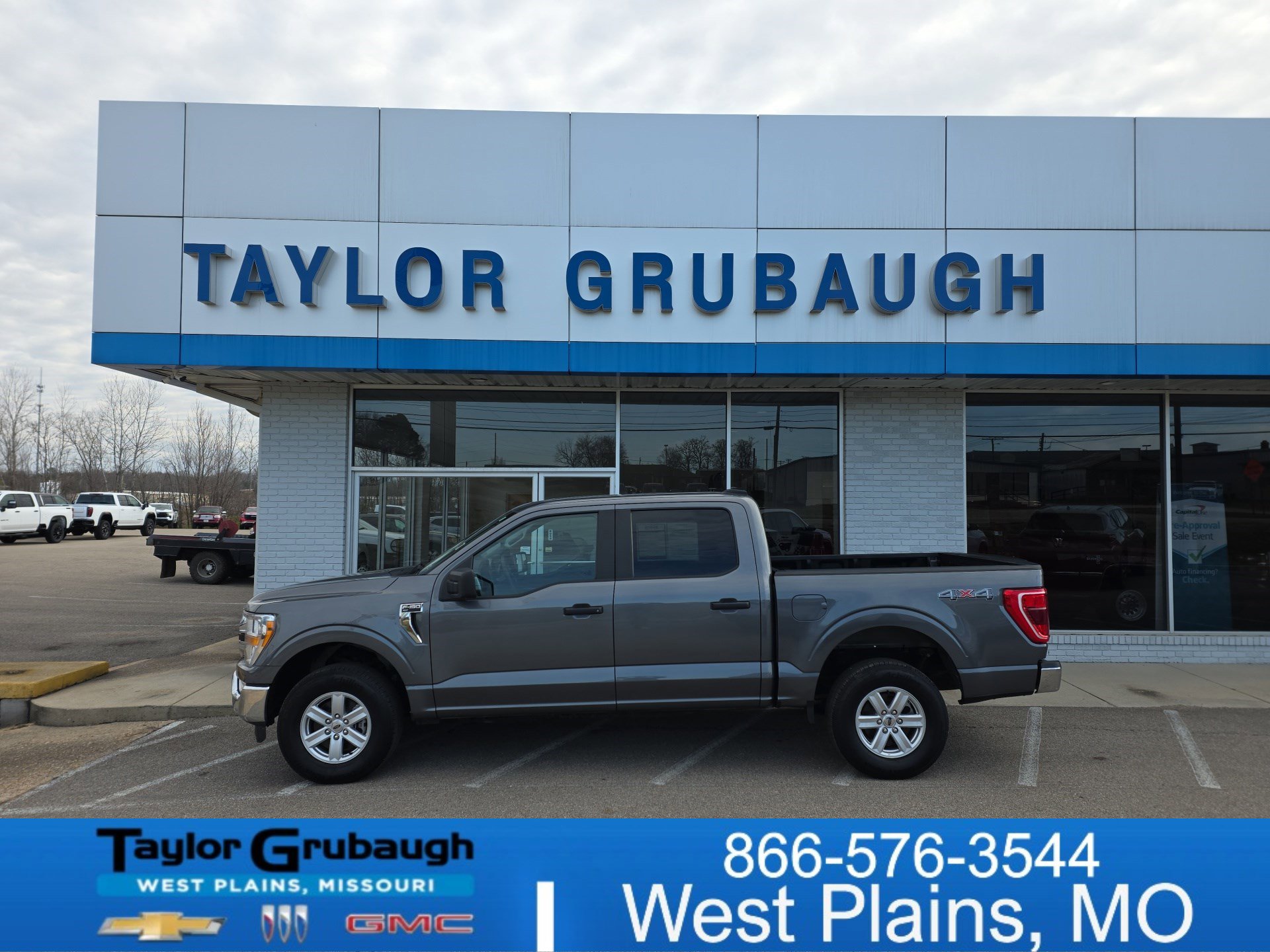 2022 Ford F-150 XL's photo