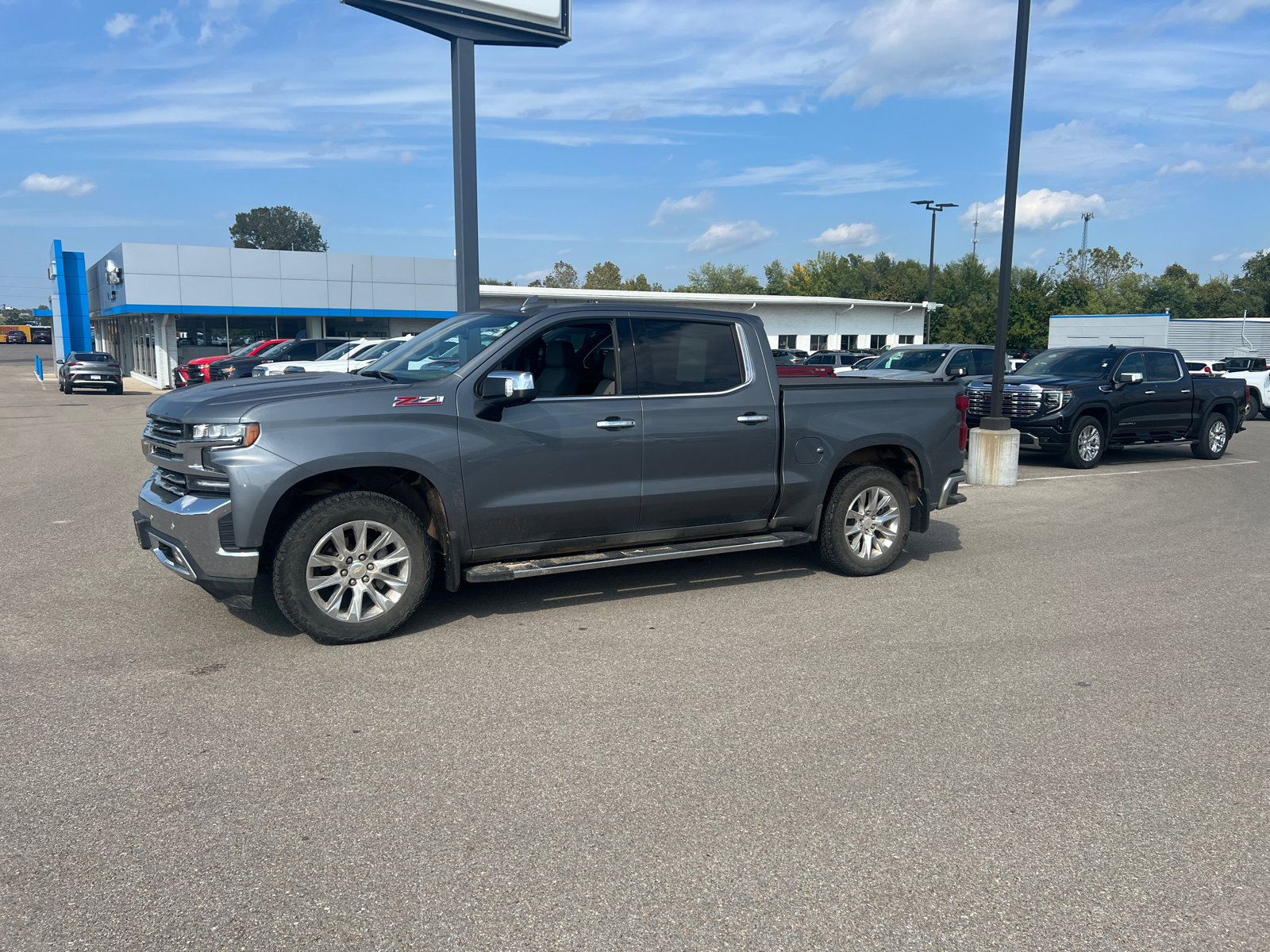 Used 2022 Chevrolet Silverado 1500 Limited LTZ with VIN 3GCUYGED5NG125366 for sale in West Plains, MO