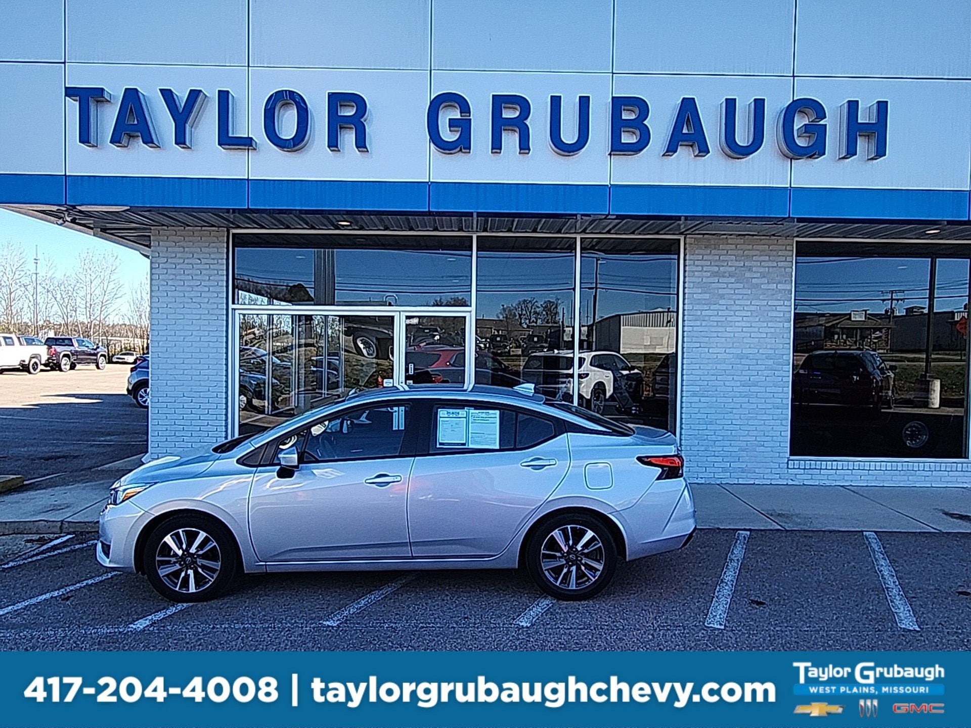 2023 Nissan Versa Sedan SV