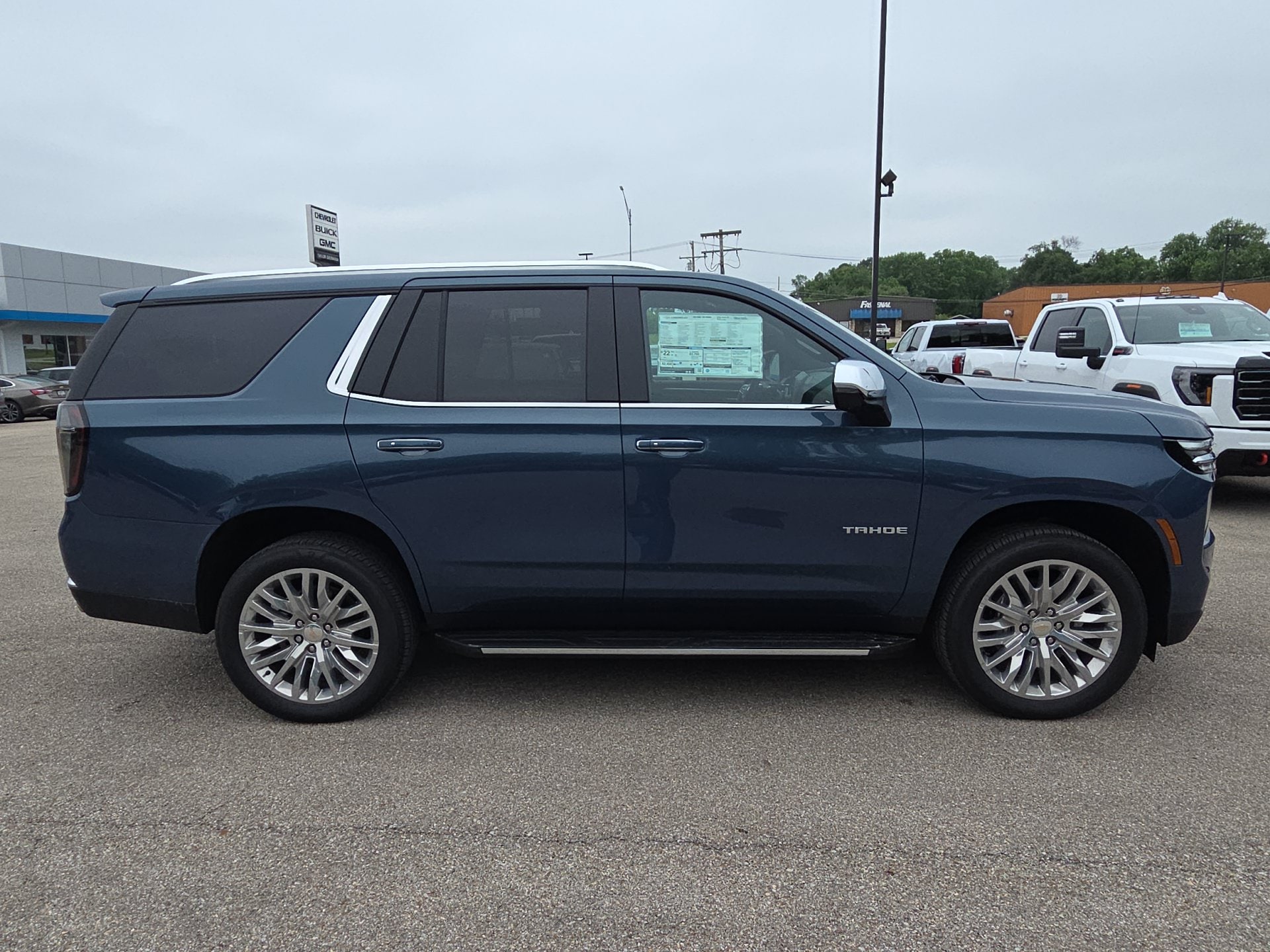 2026 Chevrolet Tahoe Premier - Photo 9