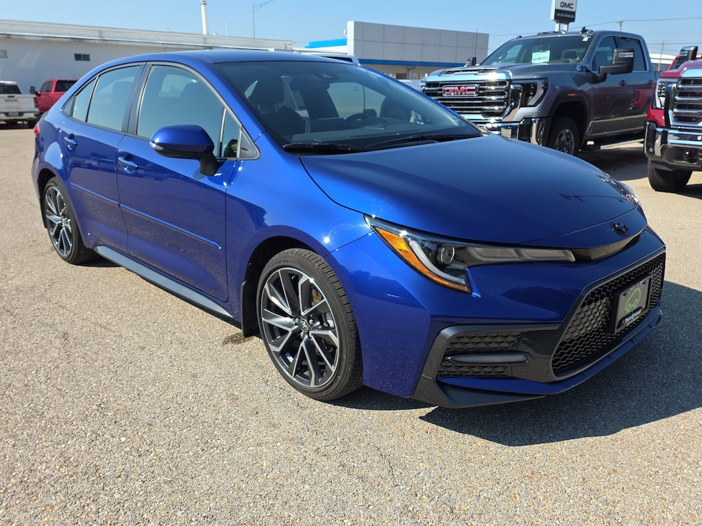 Used 2022 Toyota Corolla SE Sedan