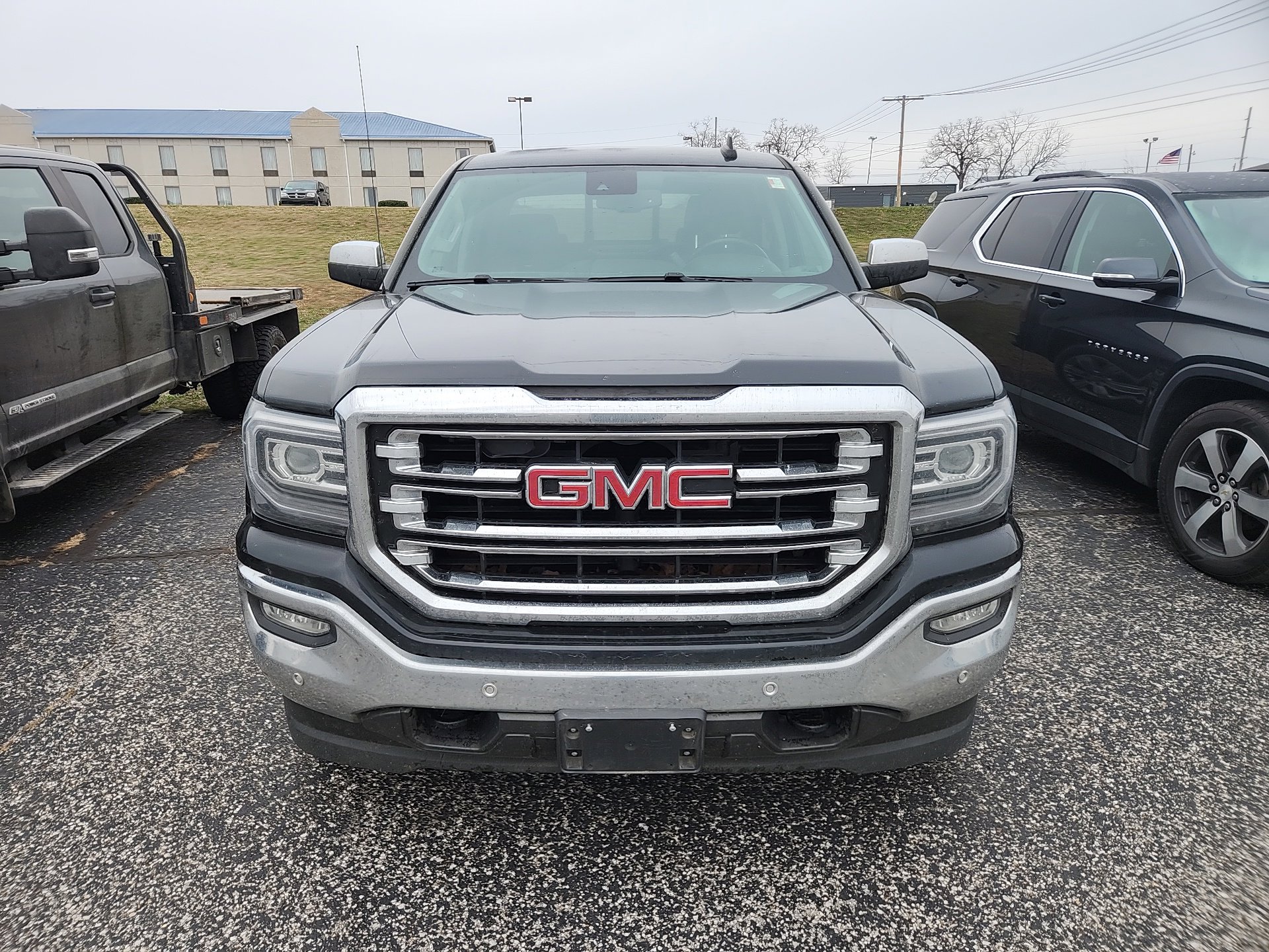 2018 Gmc Sierra 1500 SLT photo 2