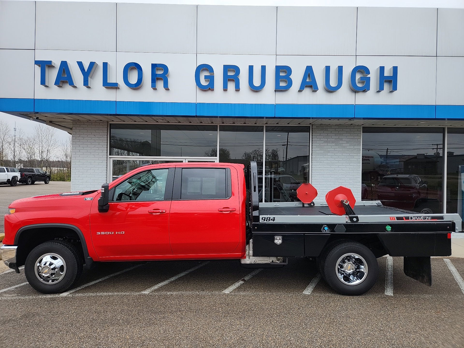 2025 Chevrolet Silverado 3500HD LT's photo
