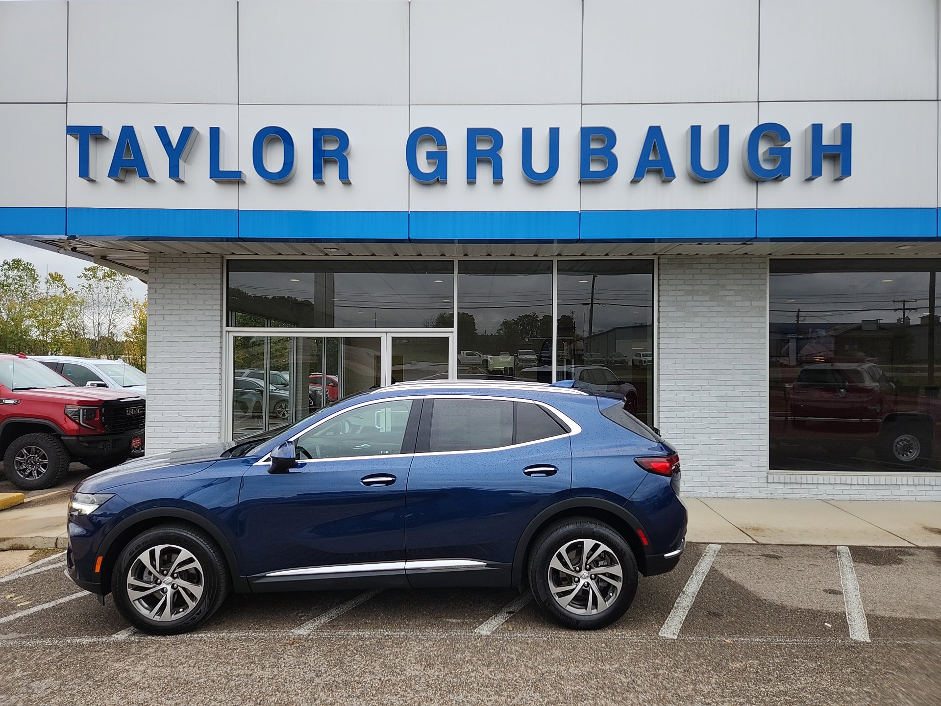 2023 Buick Envision Essence's photo