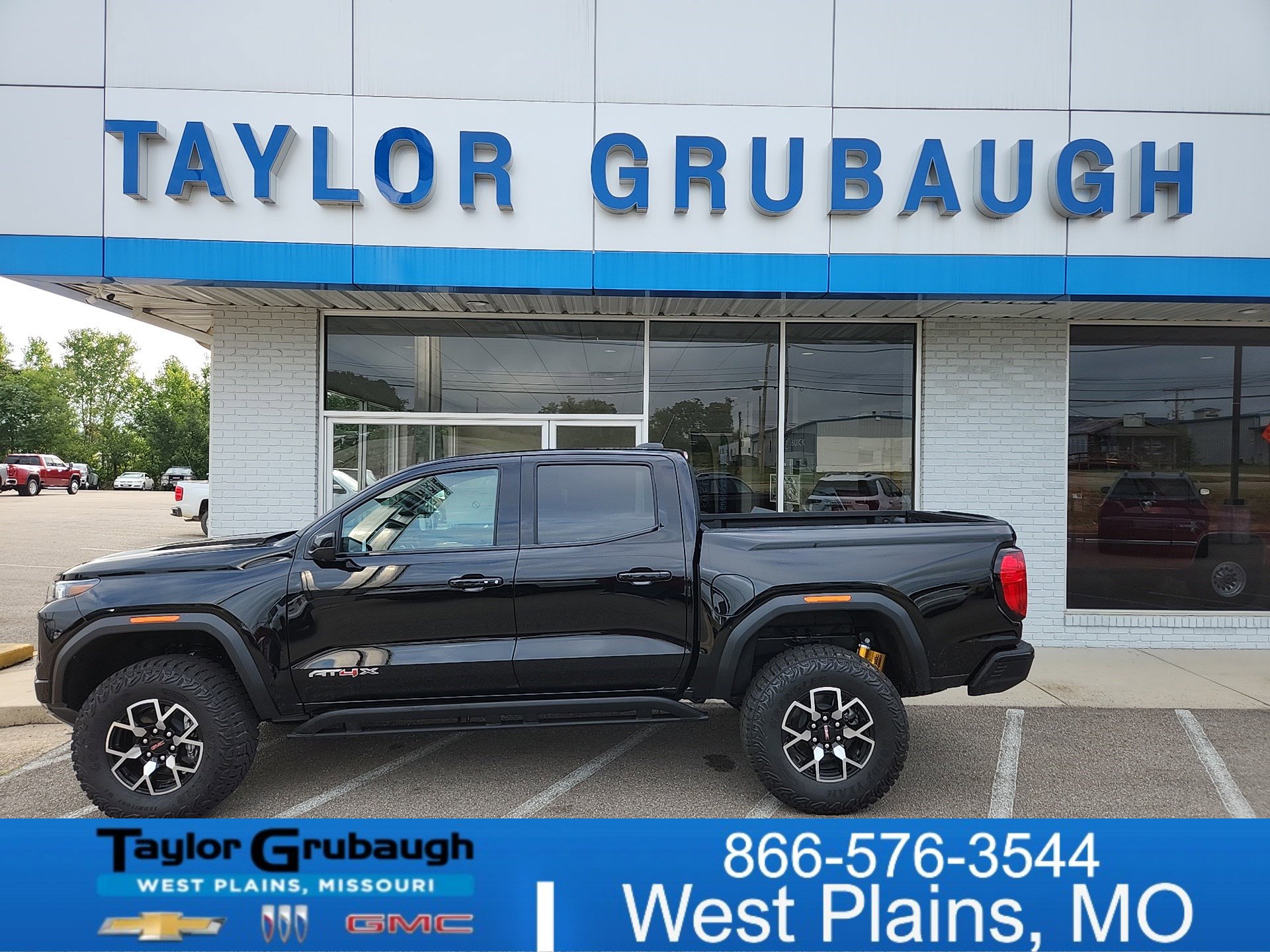 2025 GMC Canyon AT4's photo