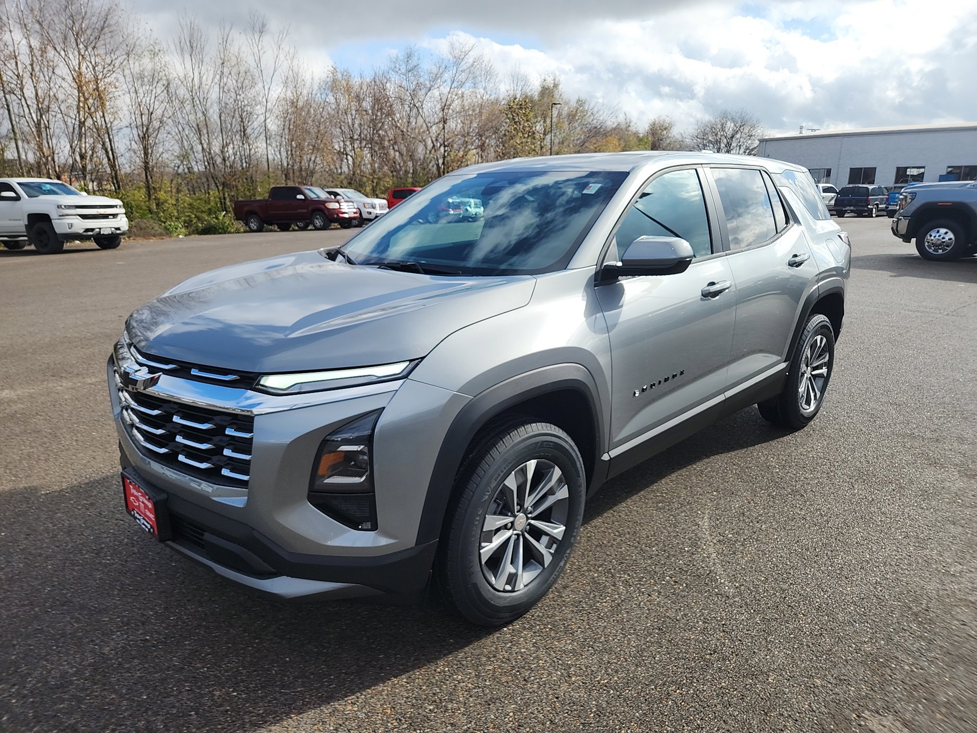 2026 Chevrolet Equinox LT photo 3