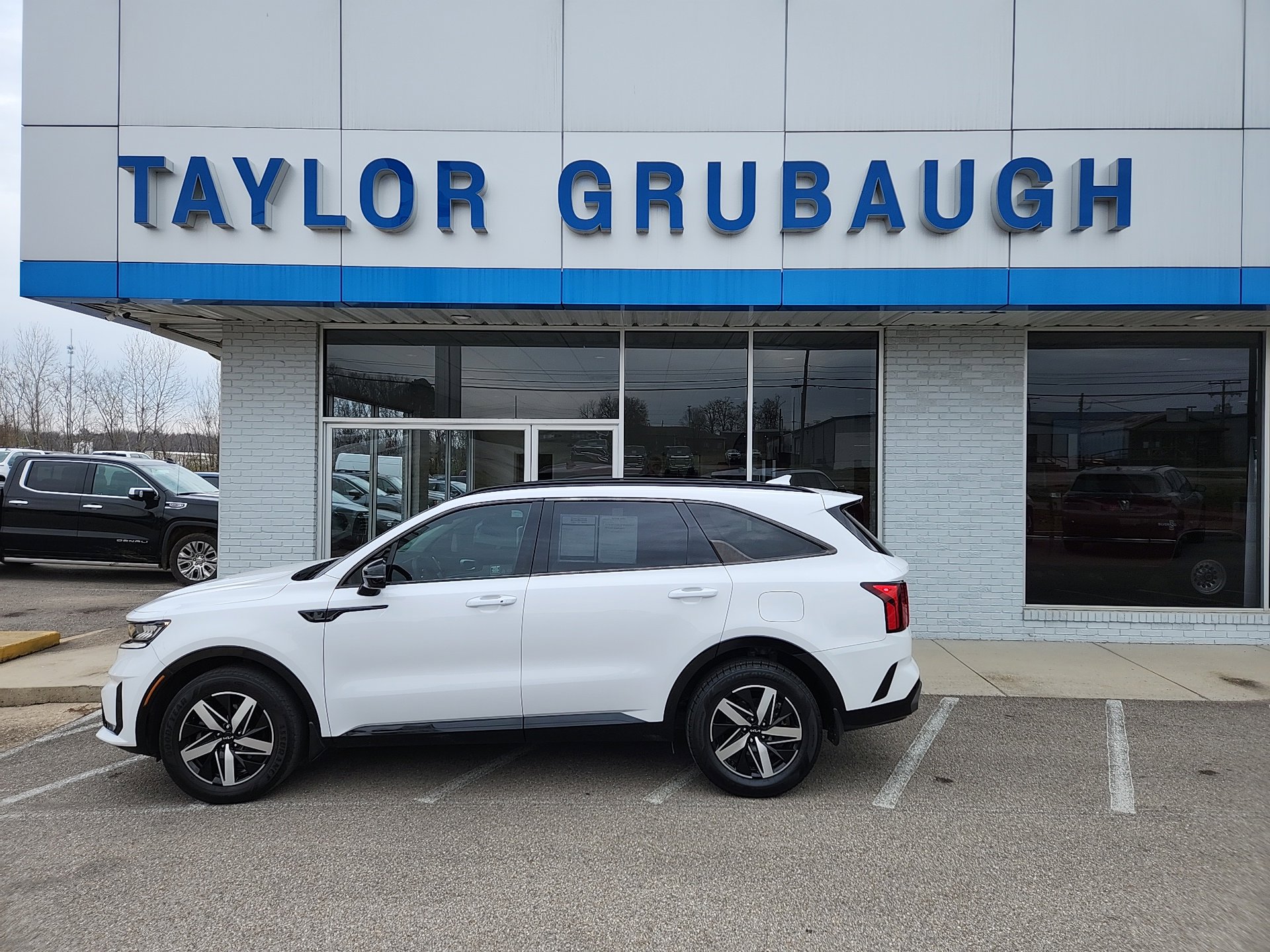 2022 Kia Sorento EX's photo