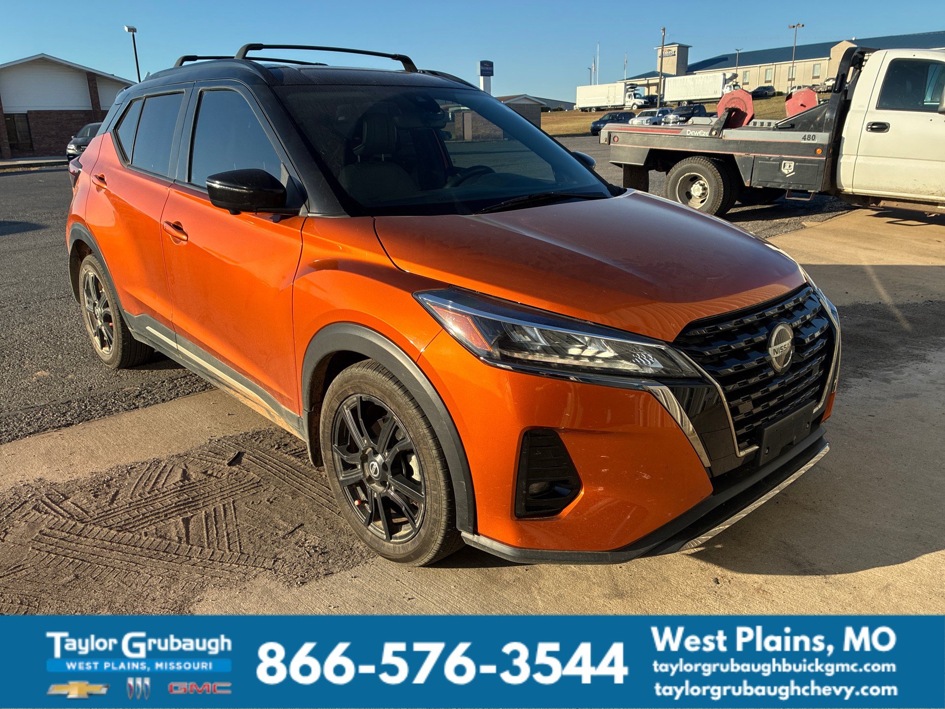 Used 2021 Nissan Kicks SR