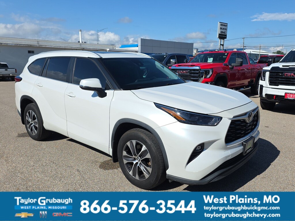 Used 2023 Toyota Highlander XLE SUV
