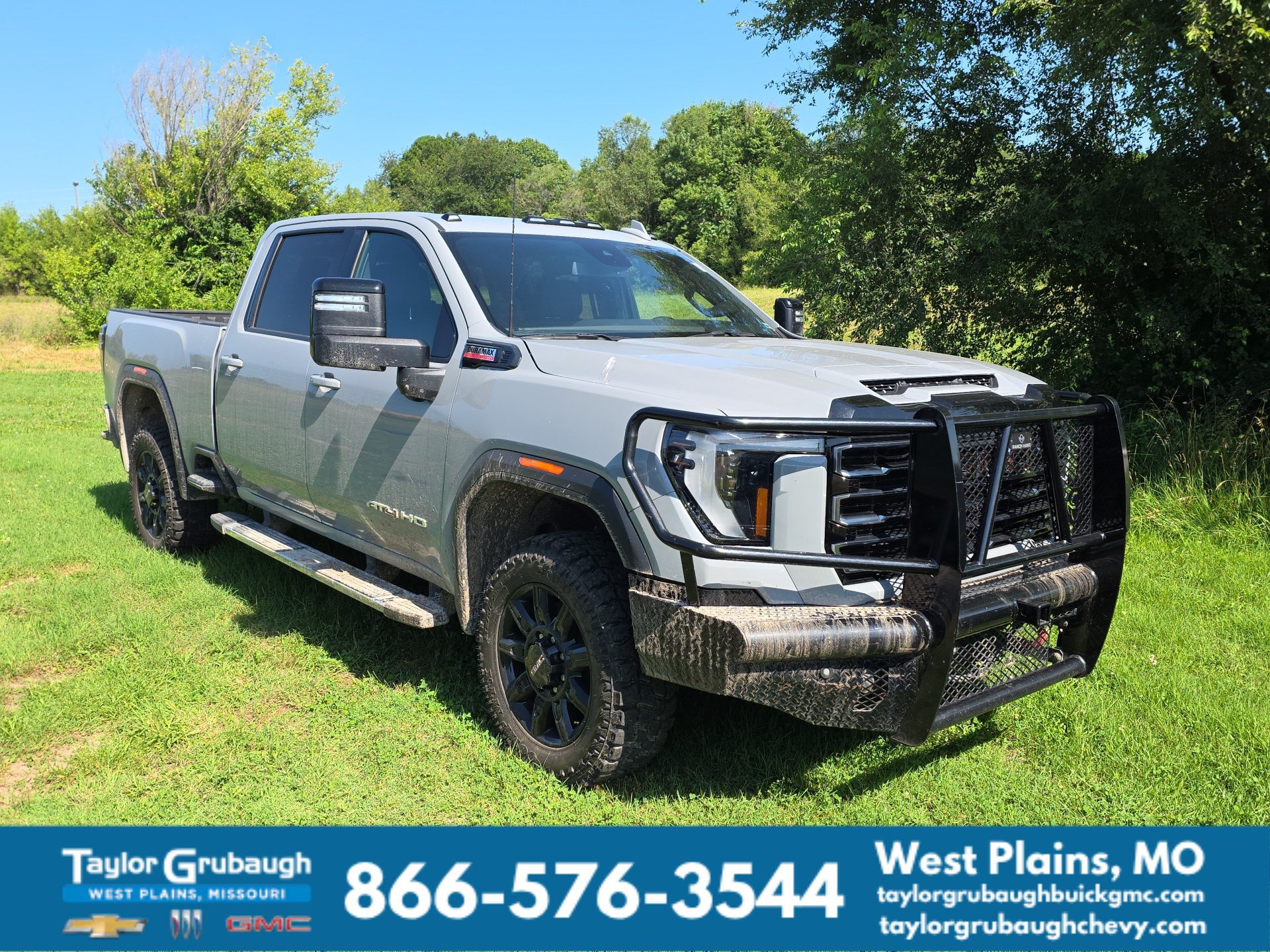 2024 GMC Sierra 4WD Crew Cab Standard Box AT4's photo