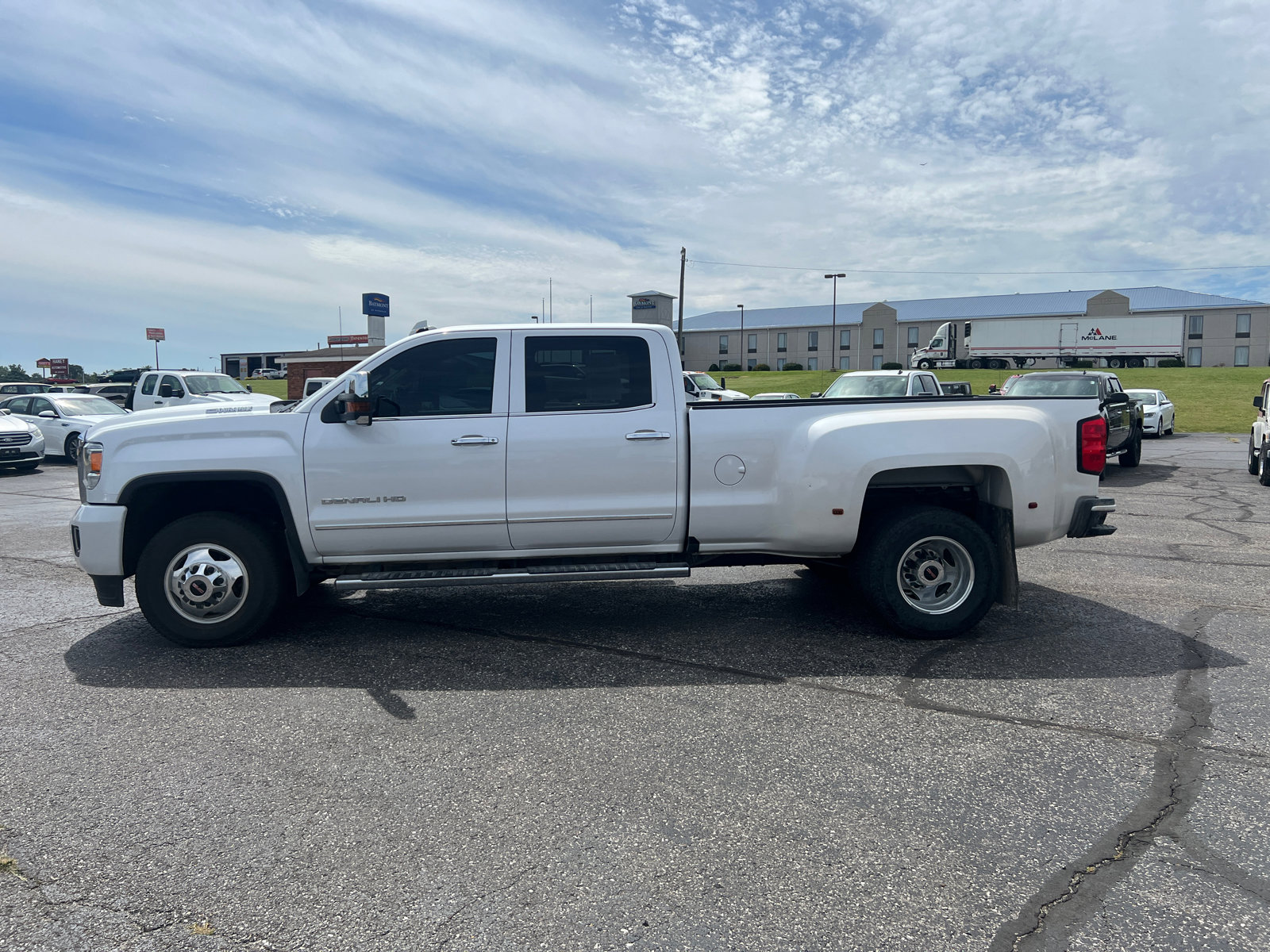 Used 2018 GMC Sierra 3500 Denali HD Denali with VIN 1GT42YEY7JF278191 for sale in West Plains, MO