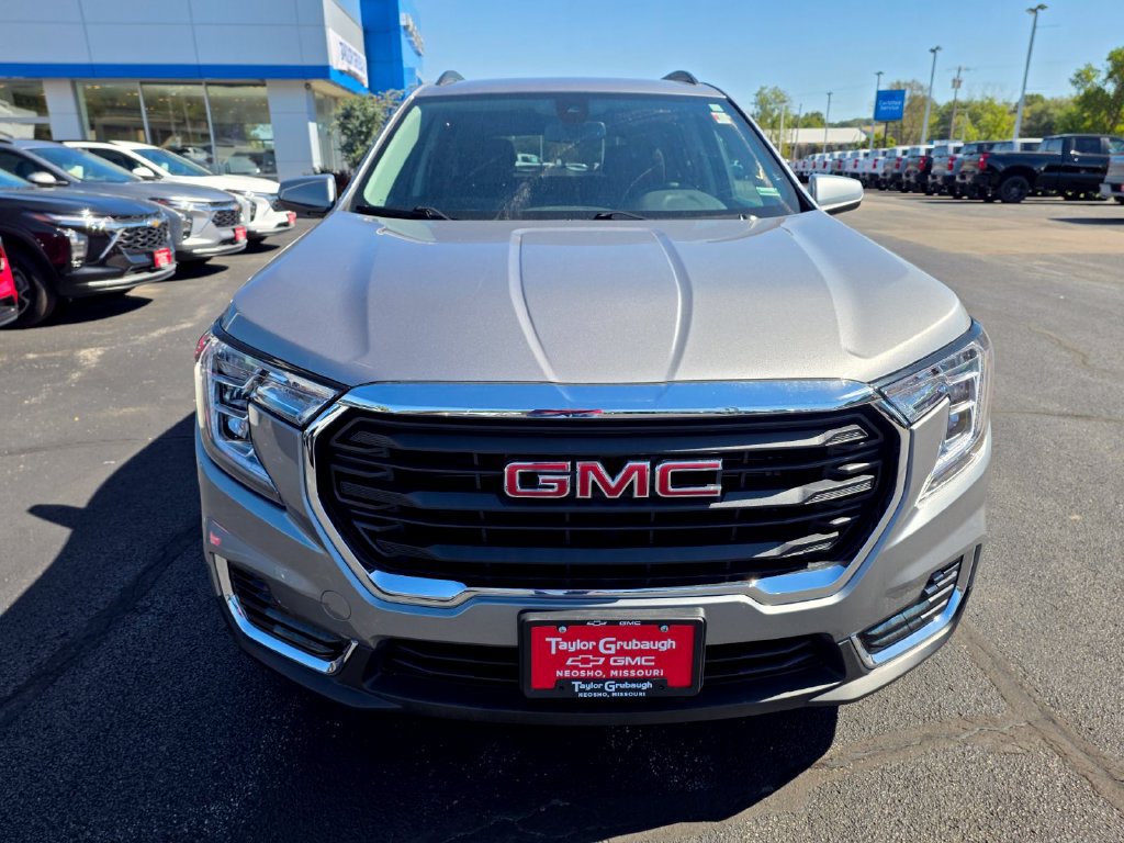 Used 2023 GMC Terrain SLE SUV