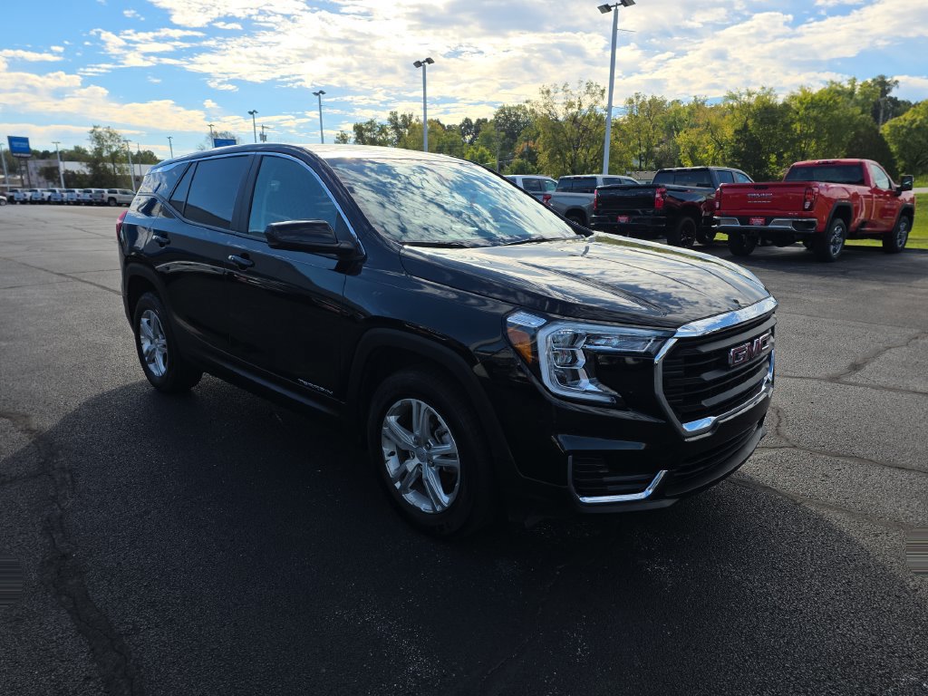 Used 2024 GMC Terrain SLE SUV
