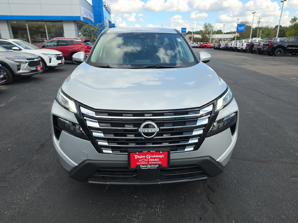 Used 2025 Nissan Rogue SV SUV