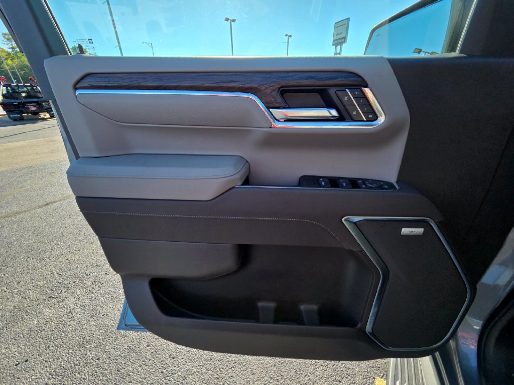 2026 GMC Sierra 1500 SLT - Photo 14