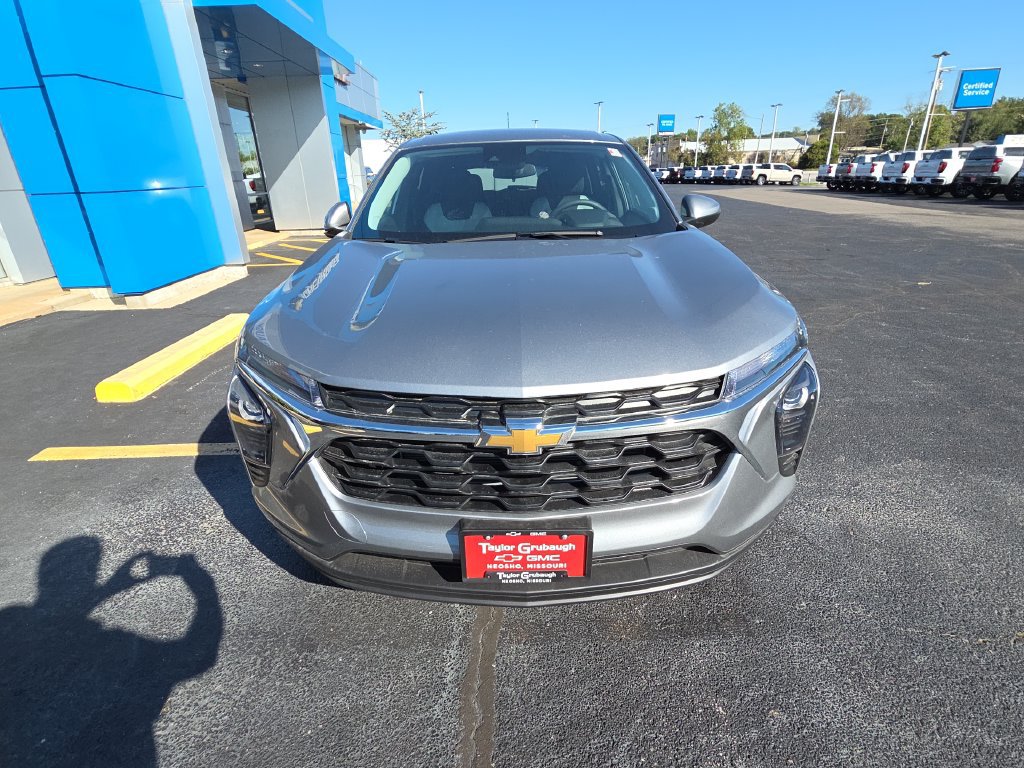 New 2026 Chevrolet Trax LS SUV