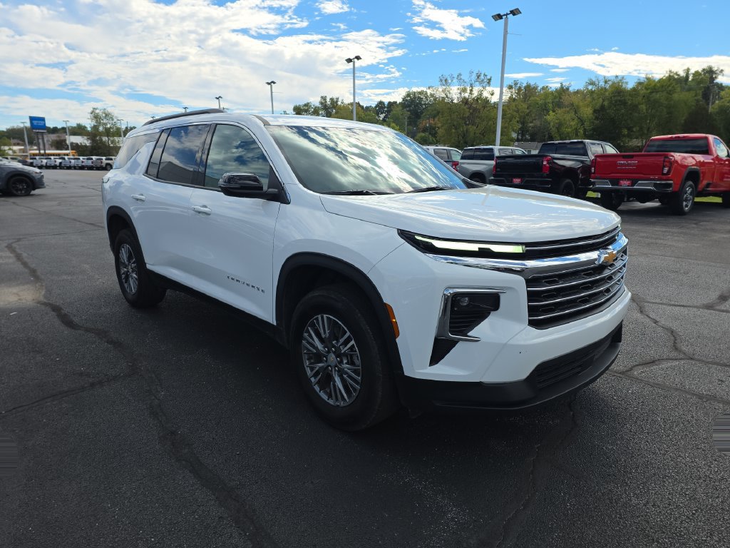 Used 2026 Chevrolet Traverse LT SUV