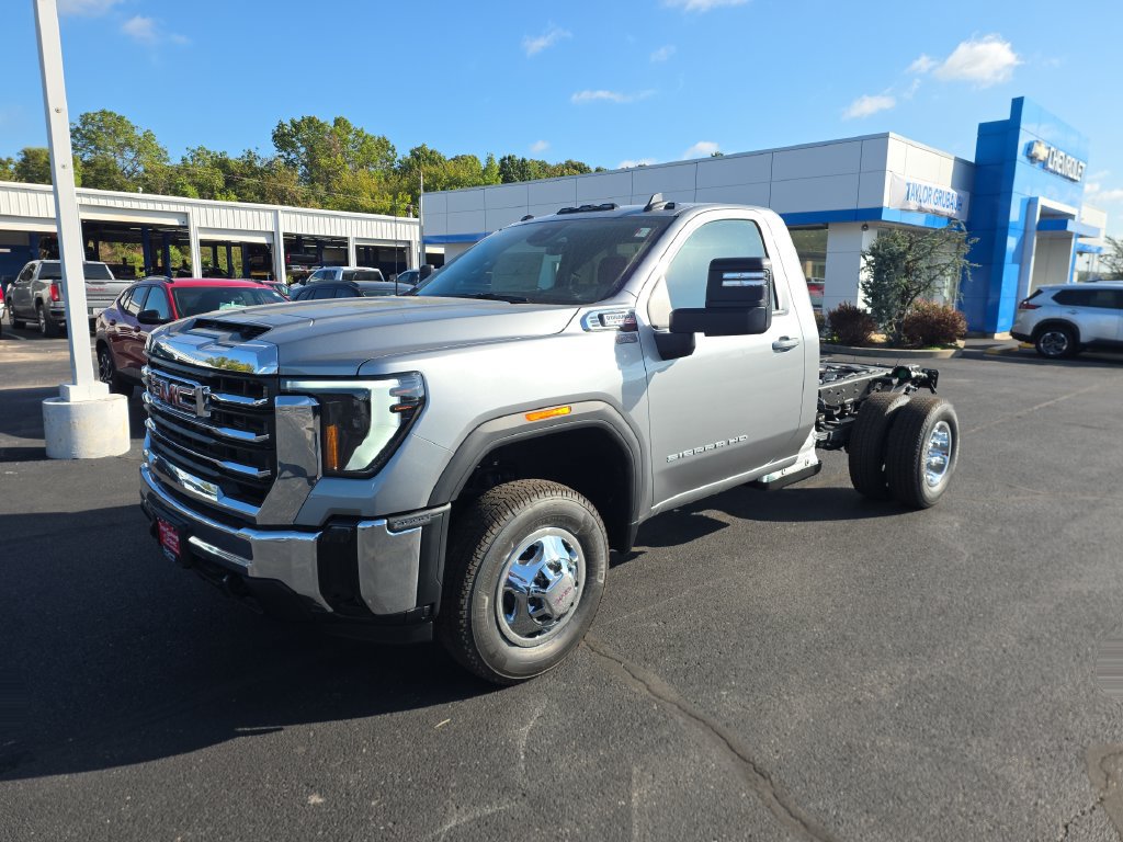 New 2026 GMC Sierra 3500 HD Chassis Cab SLE Truck