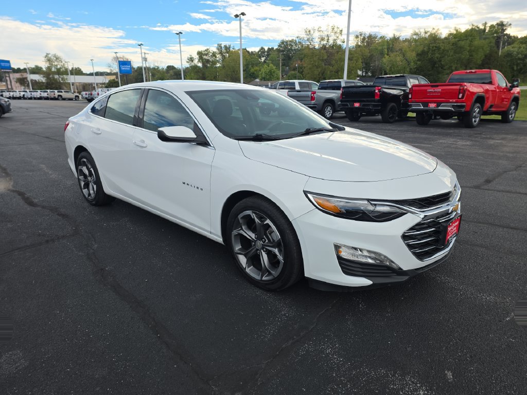 Used 2024 Chevrolet Malibu 1LT with VIN 1G1ZD5ST2RF139419 for sale in Neosho, MO