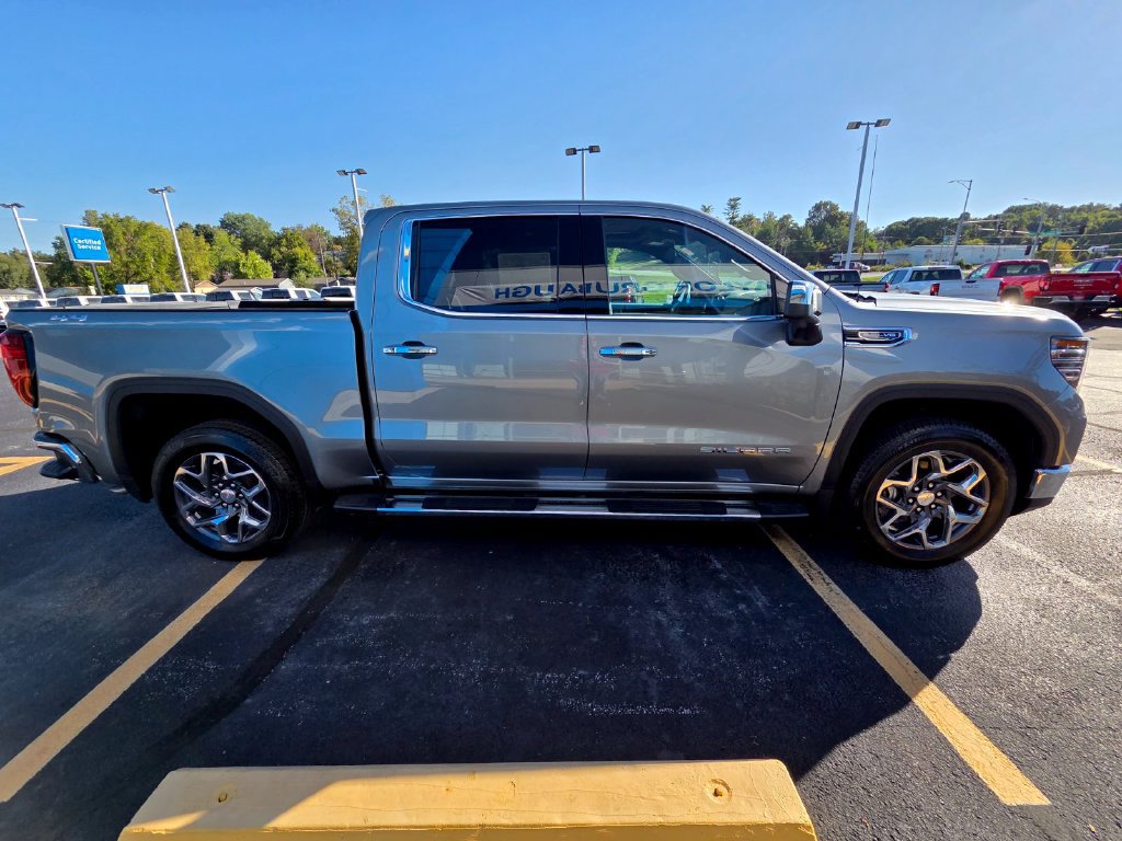 2026 GMC Sierra 1500 SLT - Photo 11