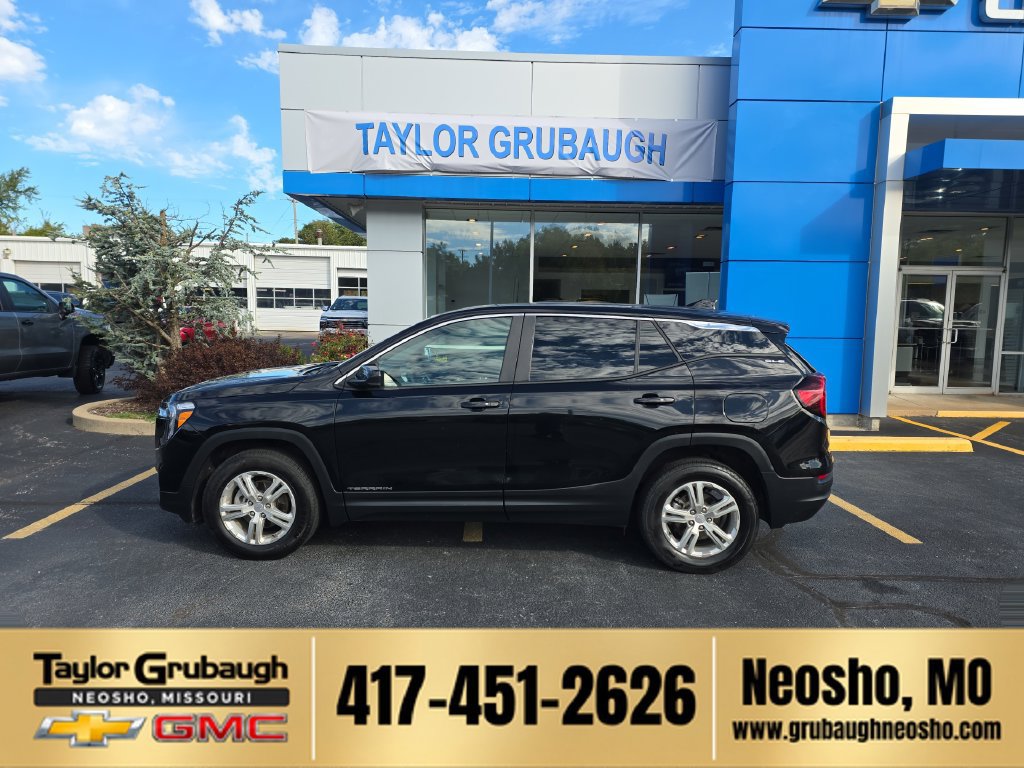 Used 2024 GMC Terrain SLE SUV