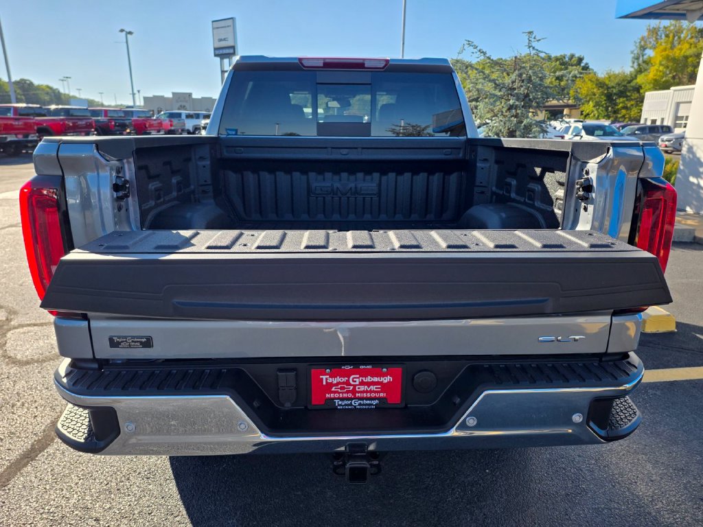 2026 GMC Sierra 1500 SLT - Photo 9