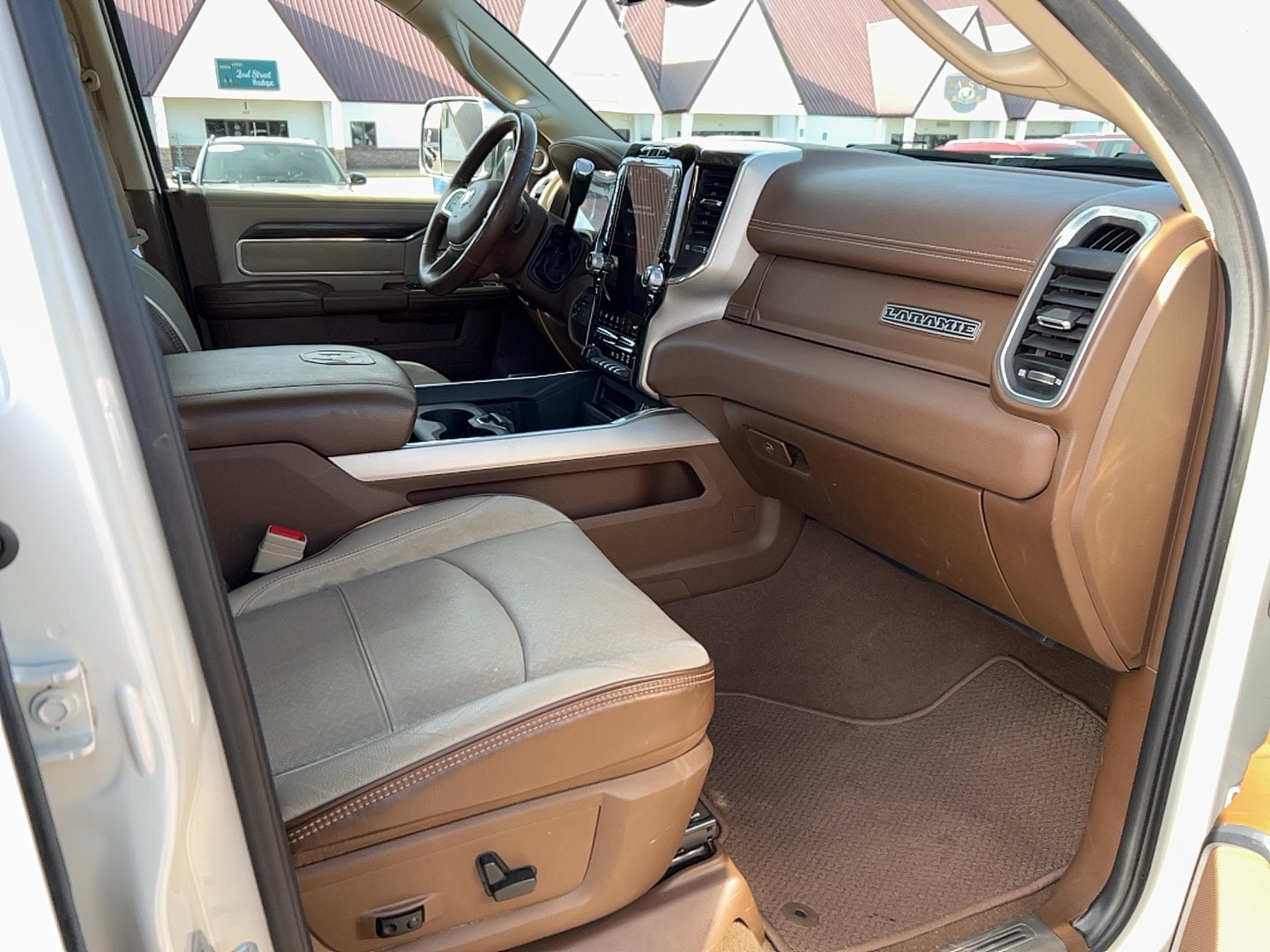 2021 RAM Ram 3500 Pickup Laramie - Photo 18