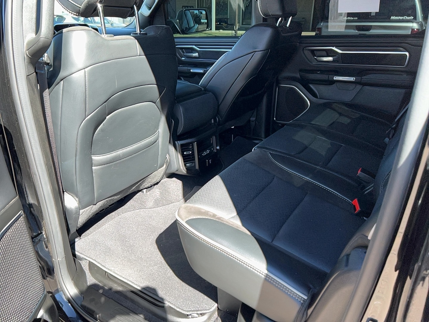 2025 RAM Ram 1500 Pickup Laramie - Photo 16