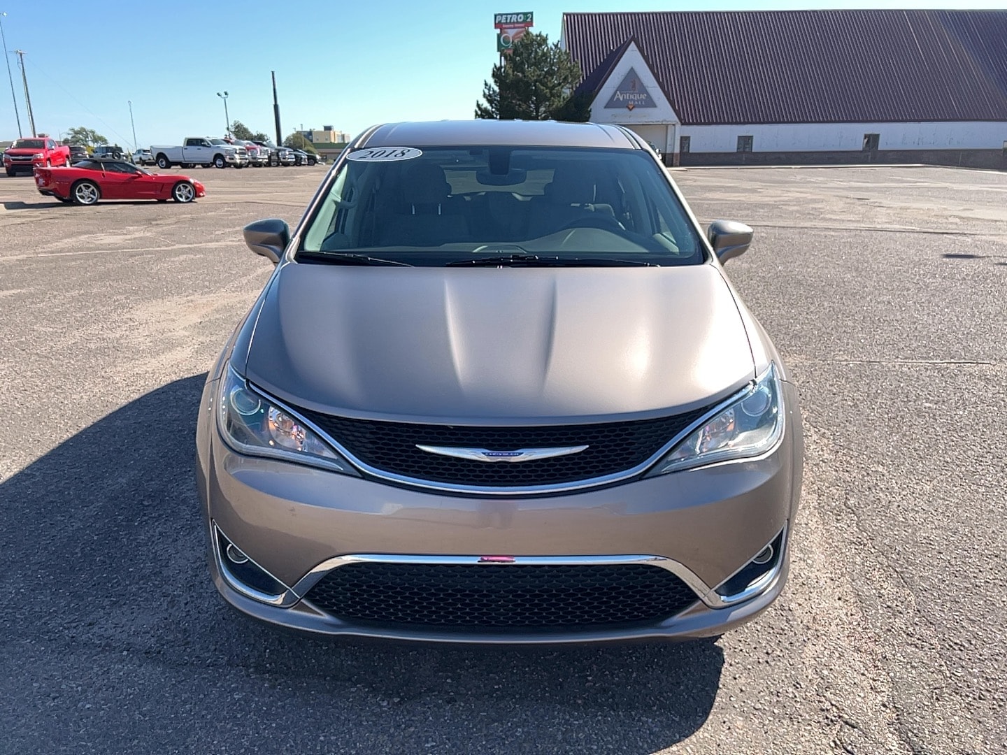 Used 2018 Chrysler Pacifica Touring Plus with VIN 2C4RC1FG7JR109071 for sale in Colby, KS
