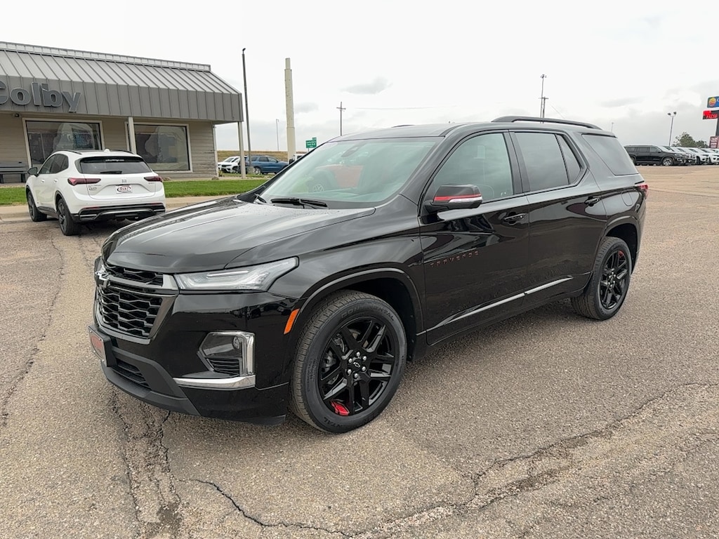 Used 2023 Chevrolet Traverse Premier SUV