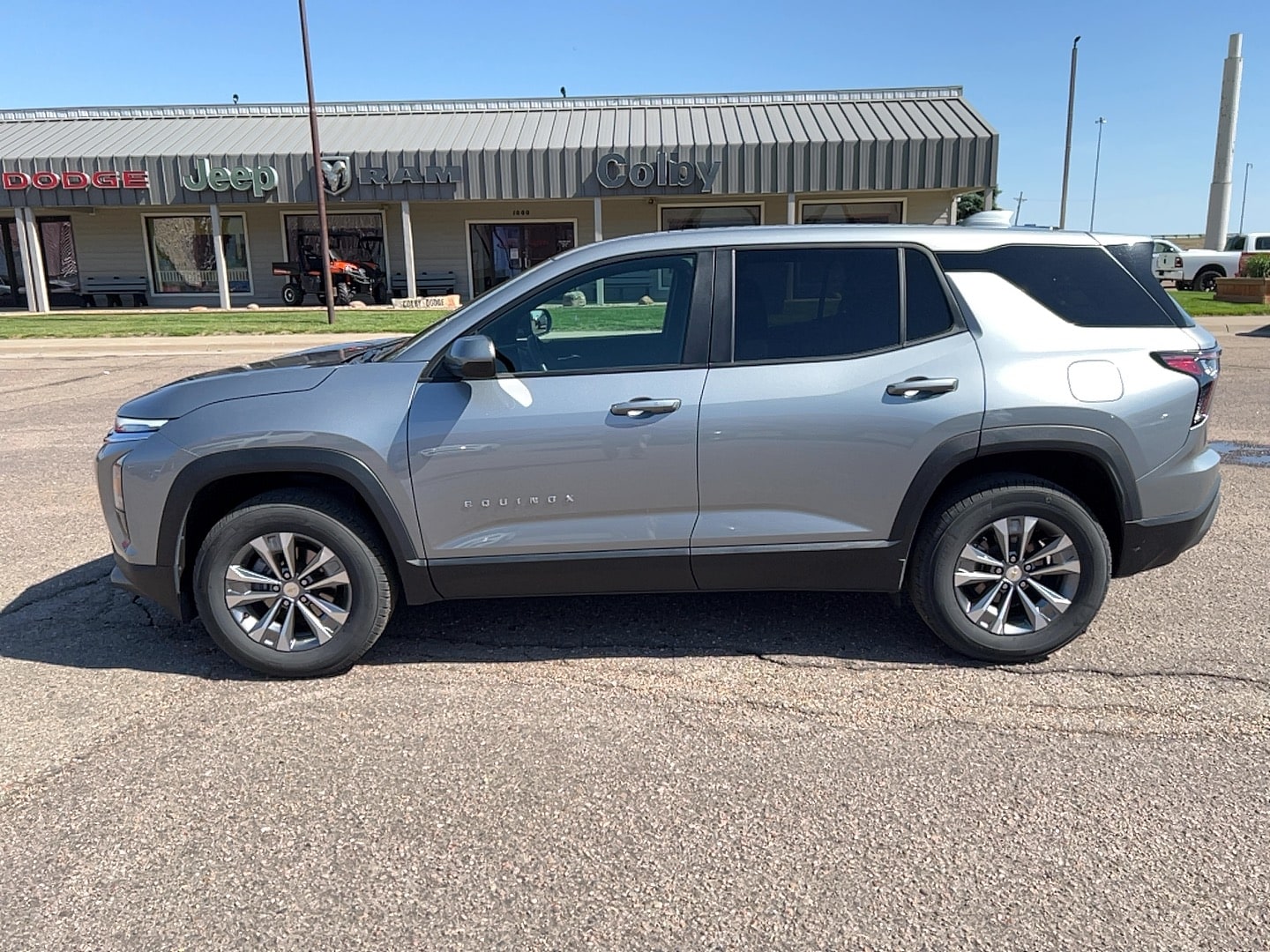 2025 Chevrolet Equinox LT - Photo 8