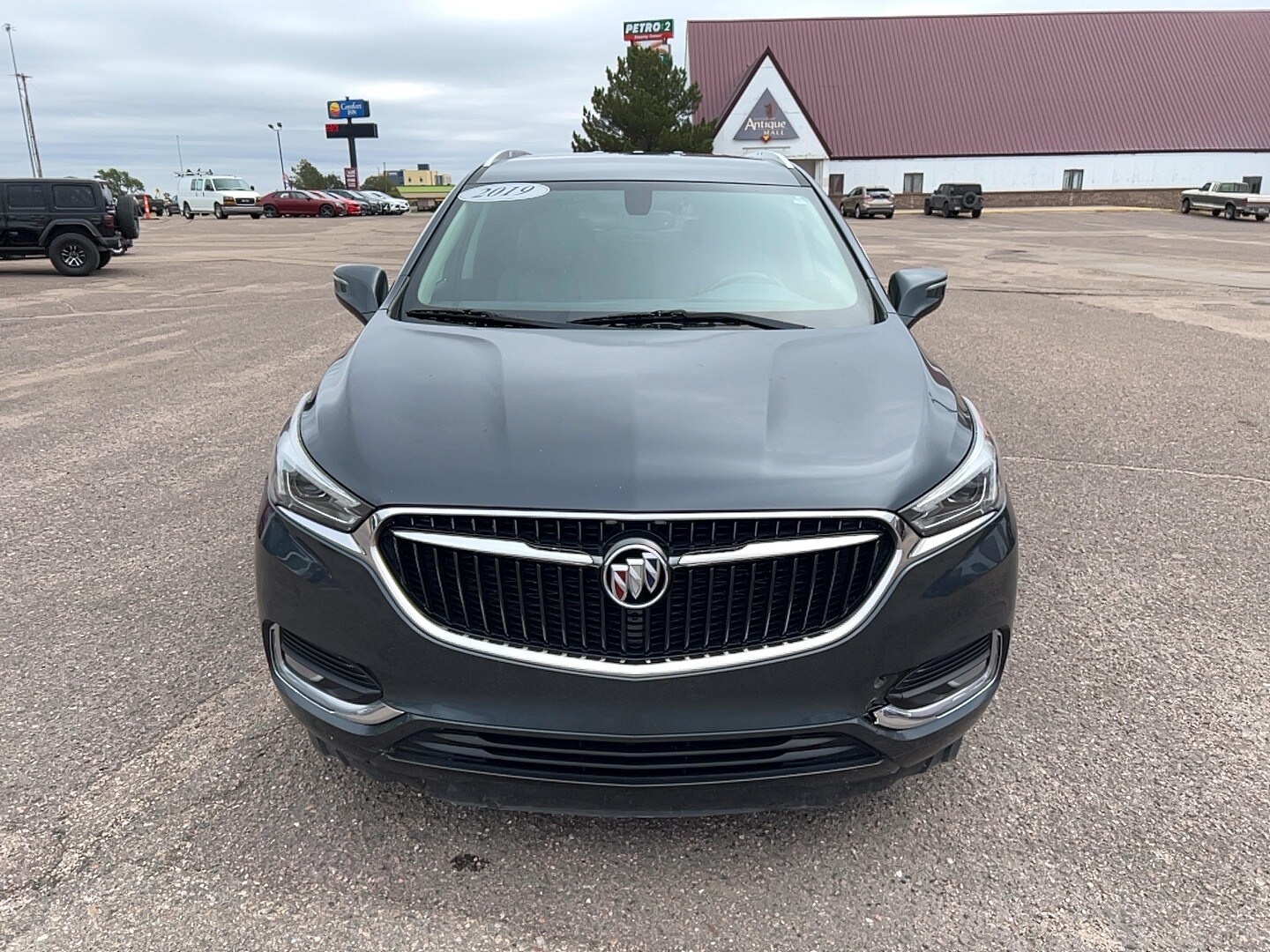2019 Buick Enclave Essence photo 3