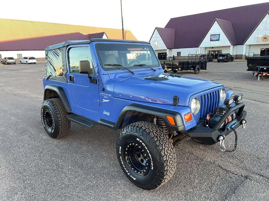 Used 1998 Jeep Wrangler Sport SUV