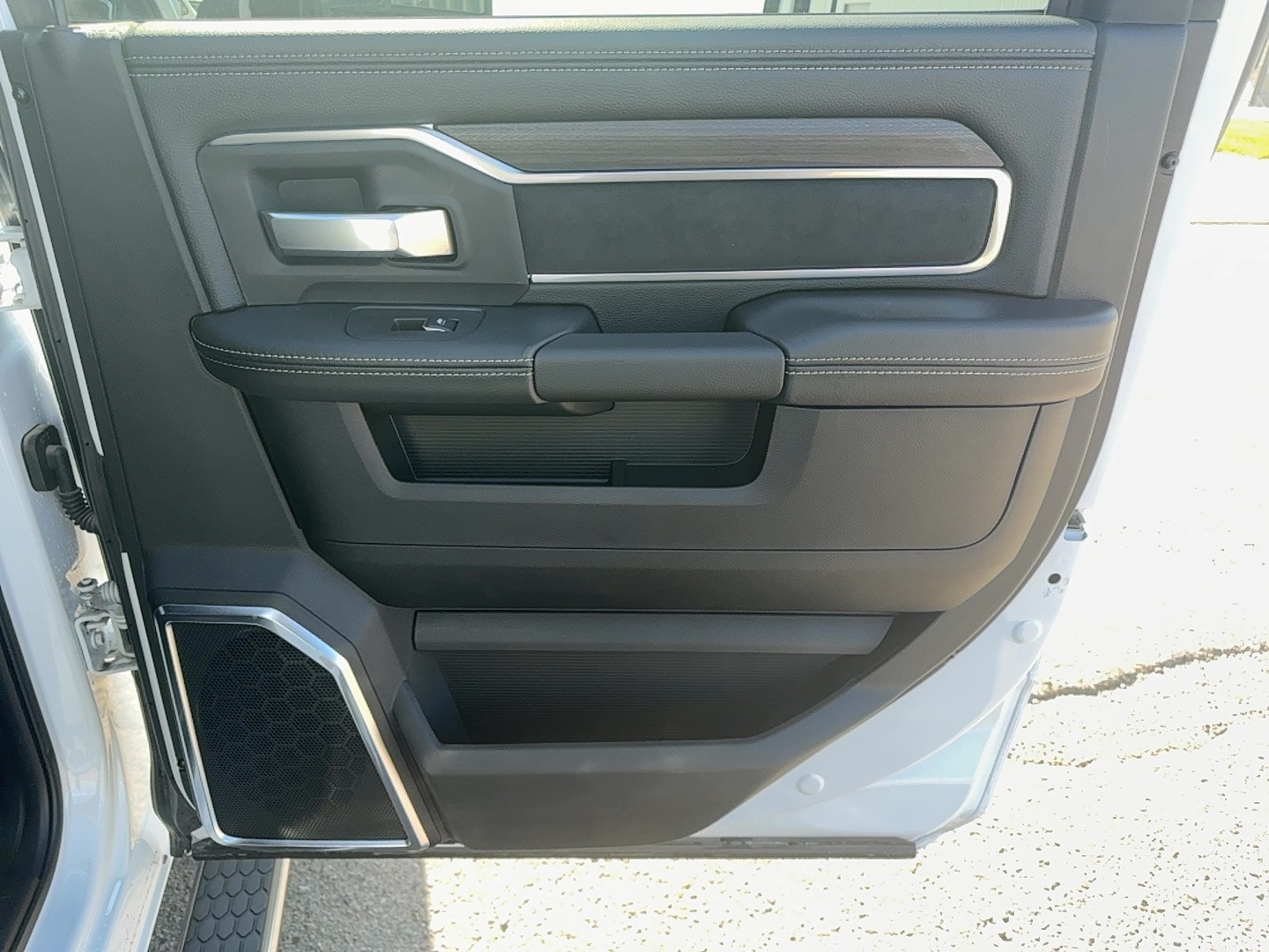 2025 RAM 2500 Laramie - Photo 19