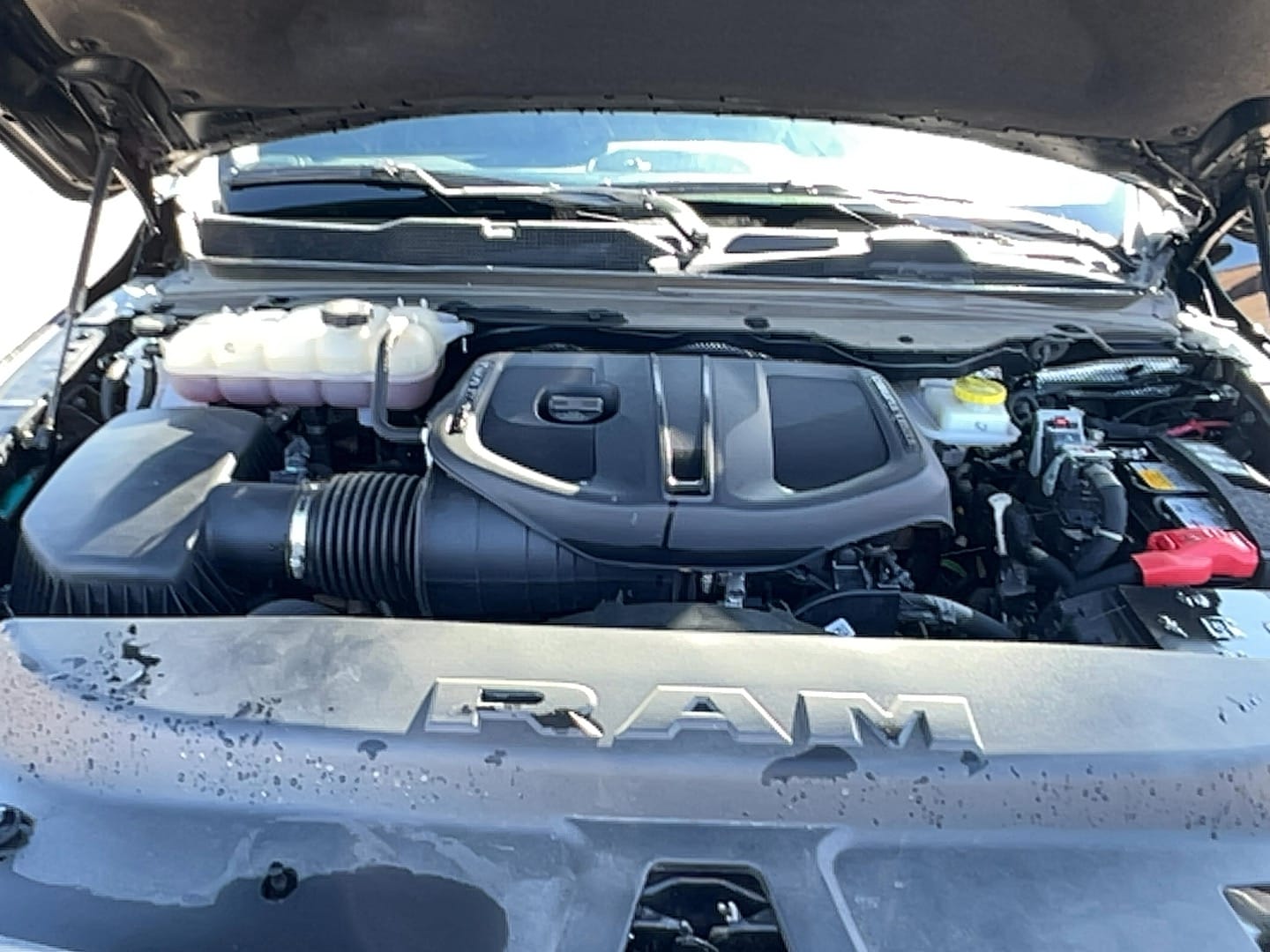 2025 RAM Ram 1500 Pickup Laramie - Photo 14