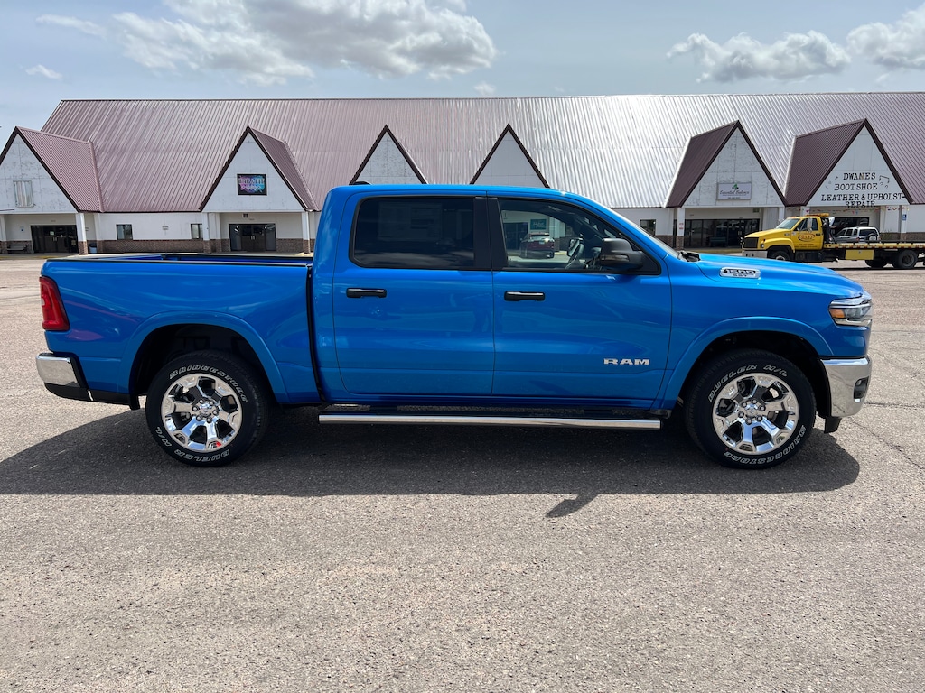 New 2025 Ram 1500 BIG HORN CREW CAB 4X4 5'7 BOX For Sale Colby KS