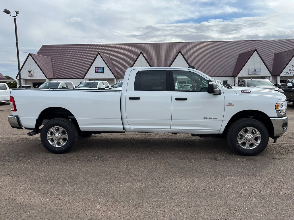 New 2024 Ram 2500 BIG HORN CREW CAB 4X4 8' BOX For Sale Colby KS