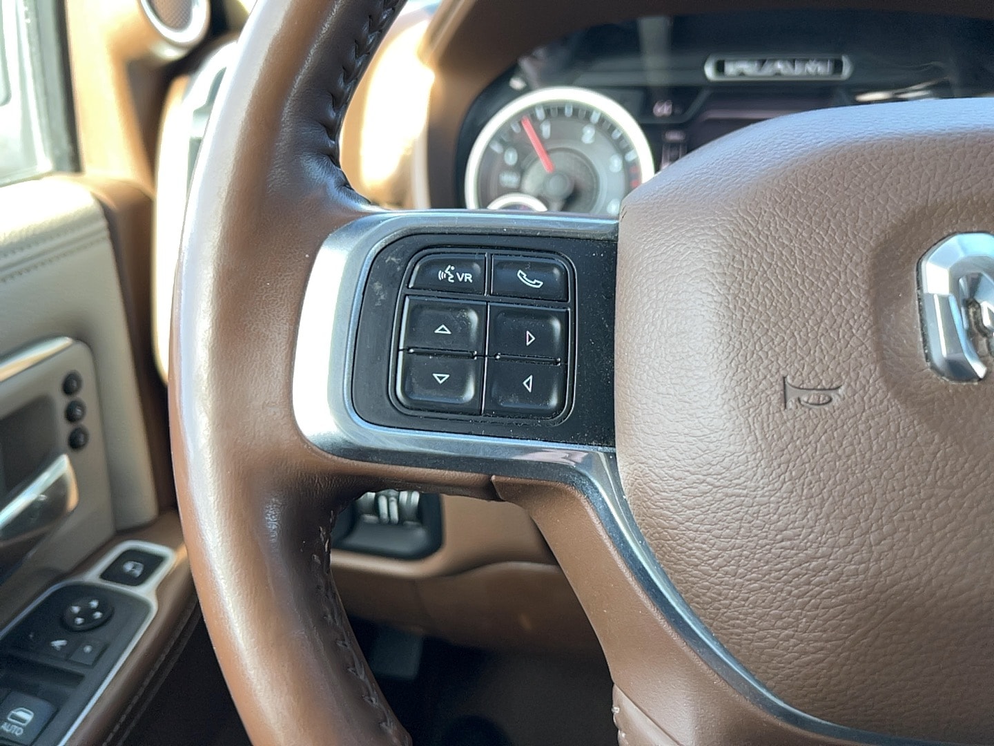 2021 RAM Ram 3500 Pickup Laramie - Photo 23