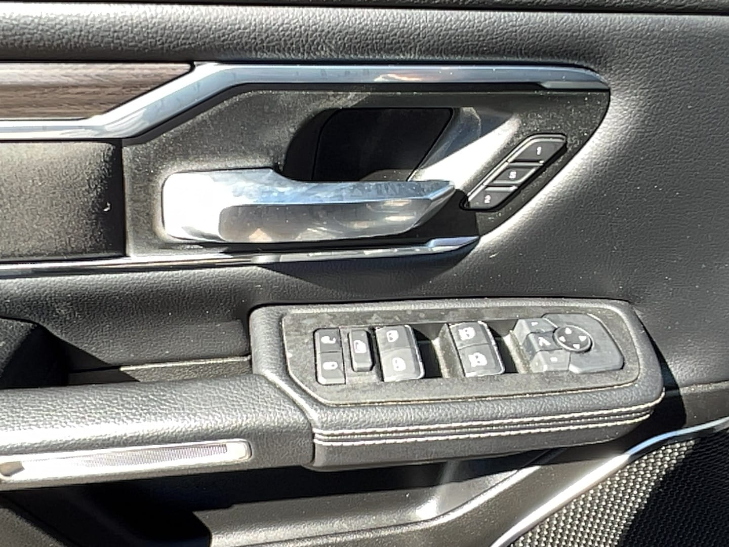 2025 RAM Ram 1500 Pickup Laramie - Photo 21