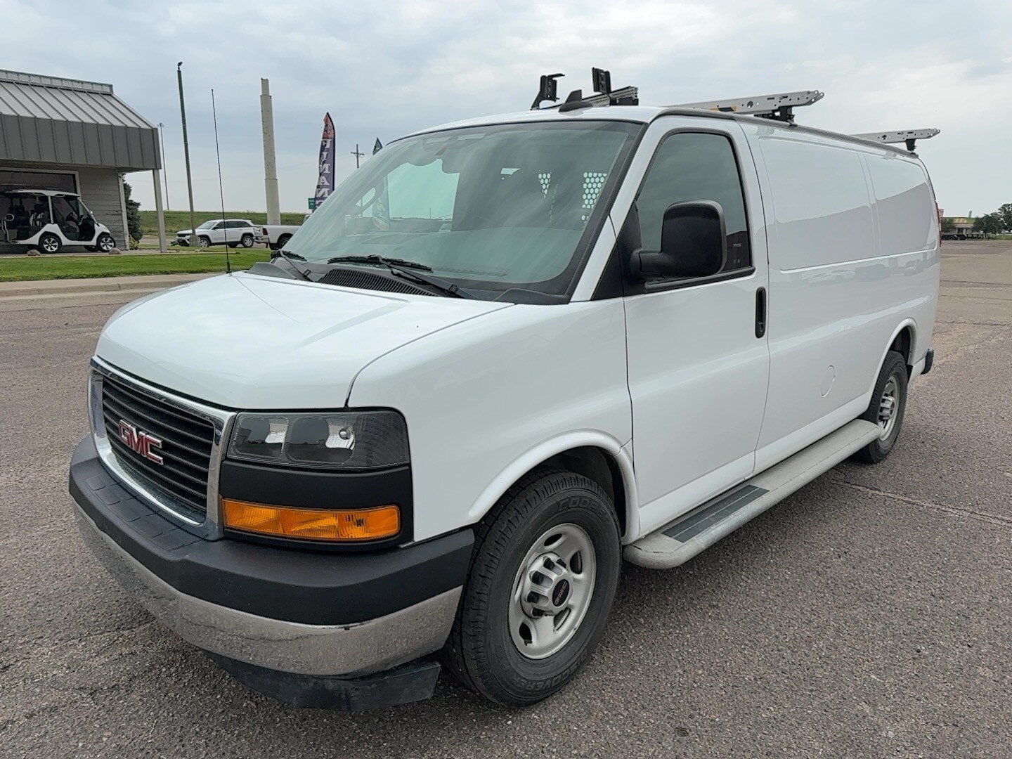 2019 Gmc Savana 2500 Cargo photo 2
