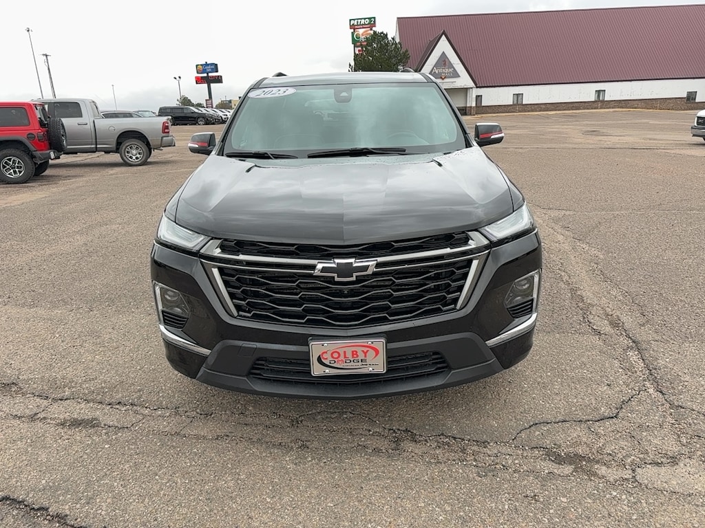 Used 2023 Chevrolet Traverse Premier SUV