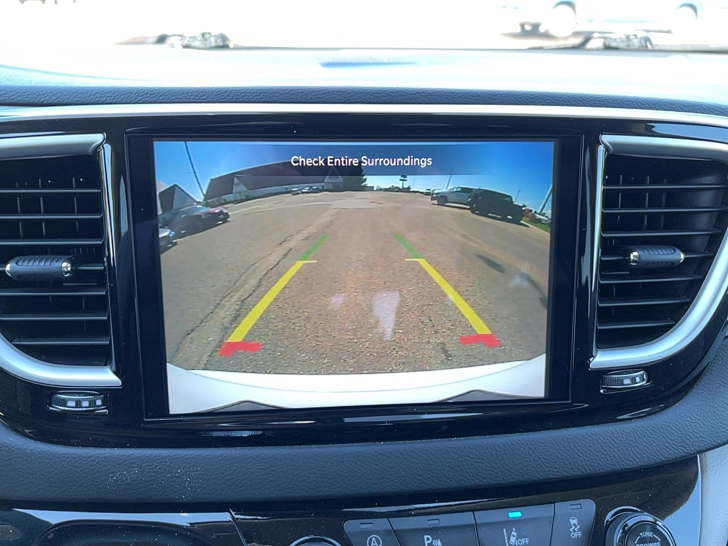 2024 Chrysler Pacifica Touring L - Photo 27