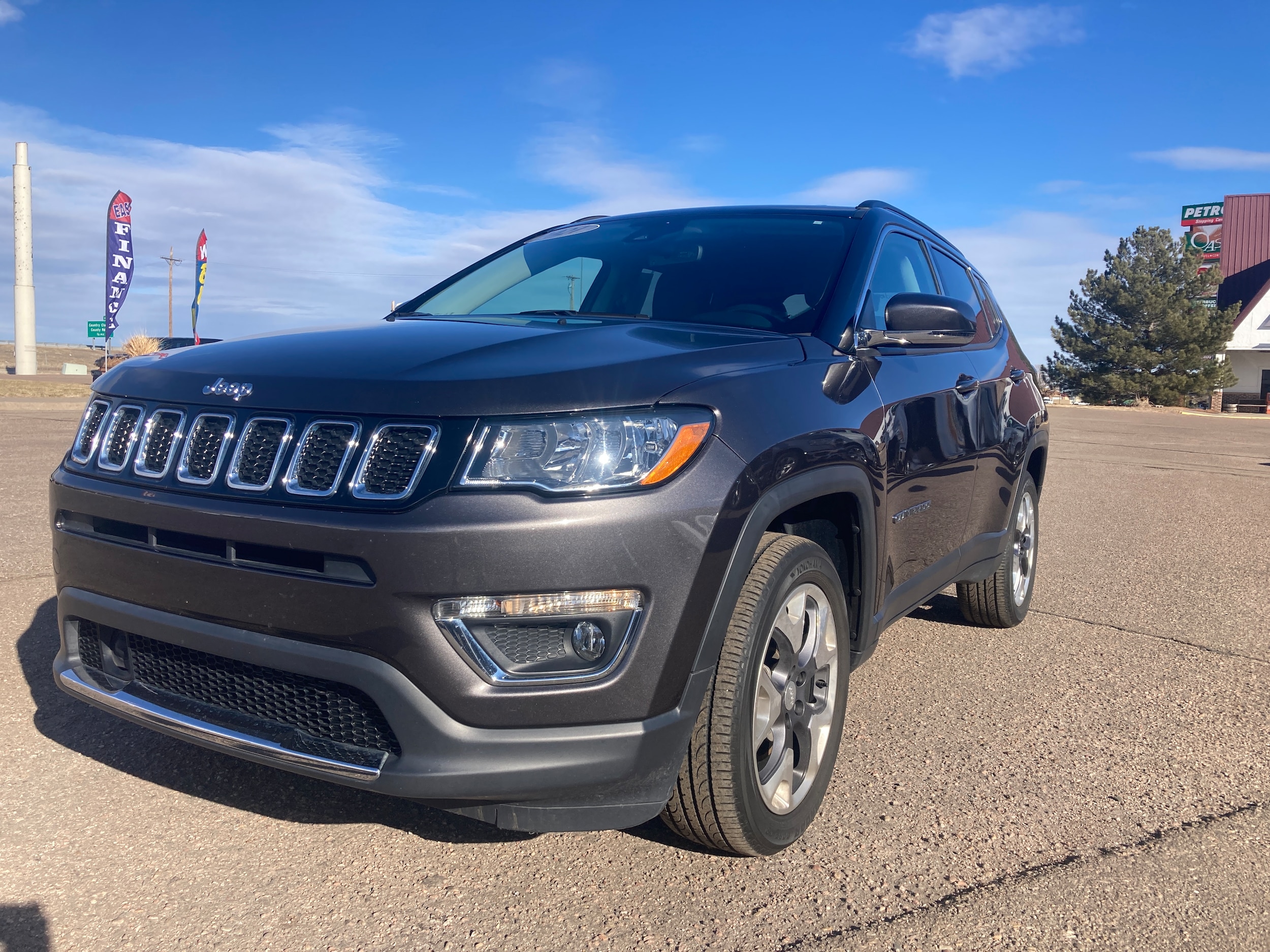 Used 2021 Jeep Compass Limited with VIN 3C4NJDCB8MT549655 for sale in Colby, KS