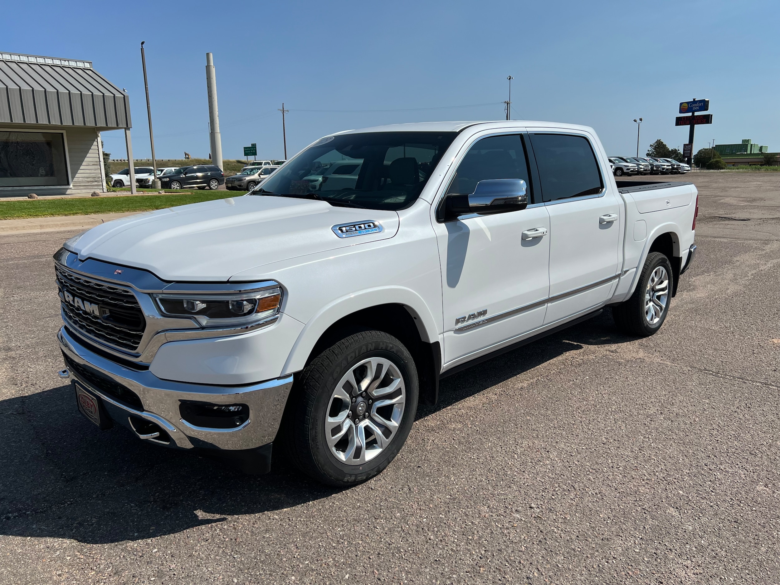 Used 2023 RAM Ram 1500 Pickup Limited with VIN 1C6SRFHT5PN503334 for sale in Colby, KS