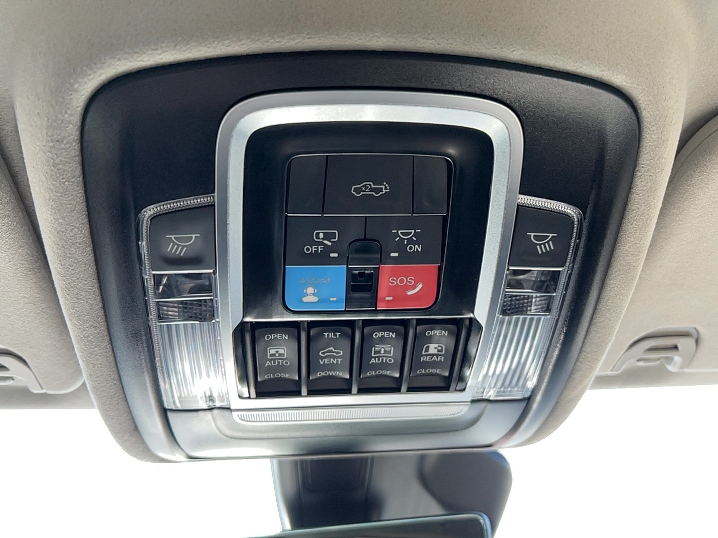 2025 RAM Ram 1500 Pickup Tungsten - Photo 26