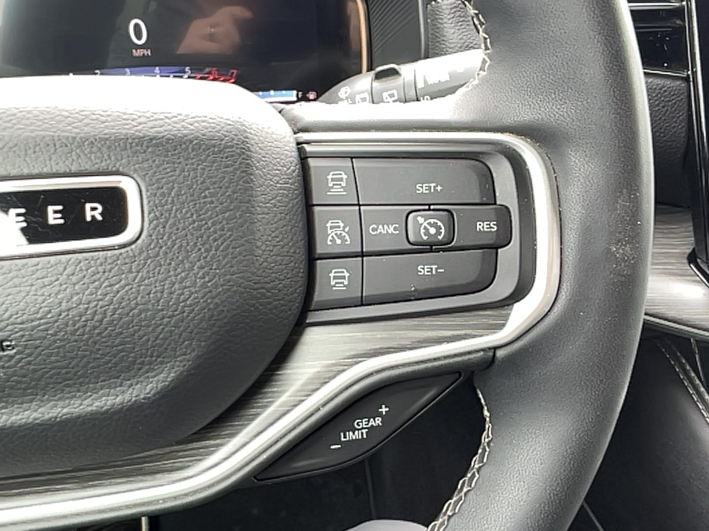 2023 Jeep Wagoneer Series II - Photo 26